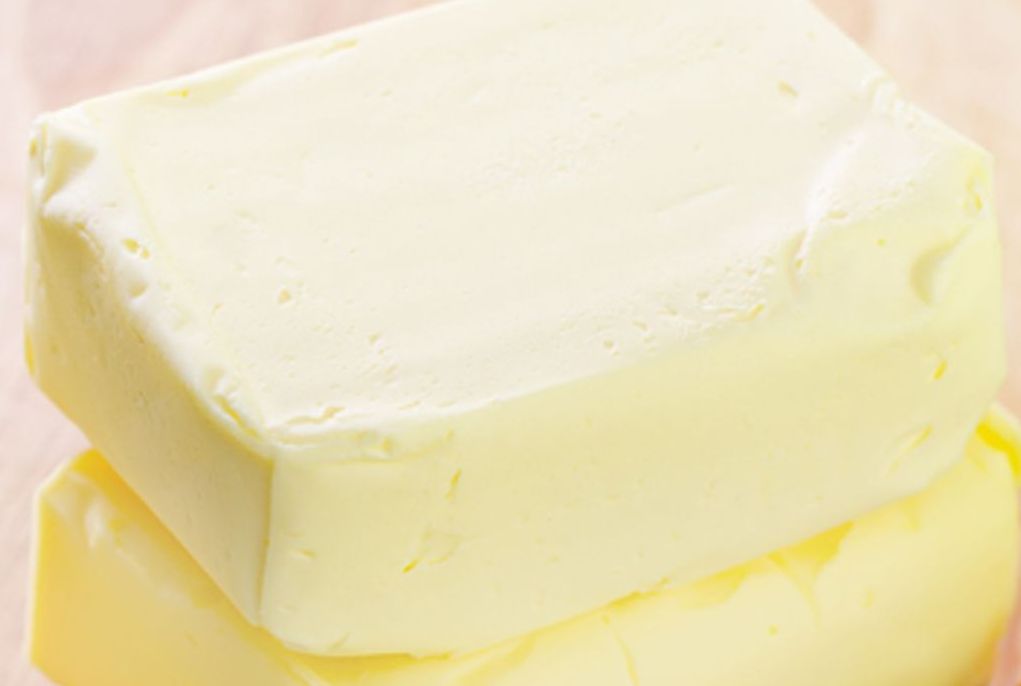 Back- und Würzzutaten Butter